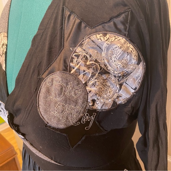 DESIGUAL Silver Satin Cotton Abstract Dress with Sleeves. SizeXL. - Picture 15 of 16